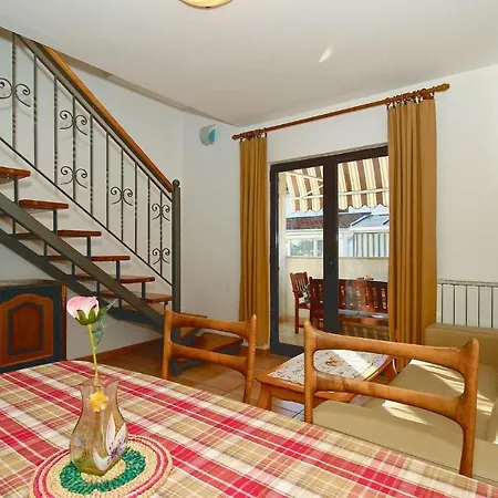 Awesome In With Kitchen Poreč