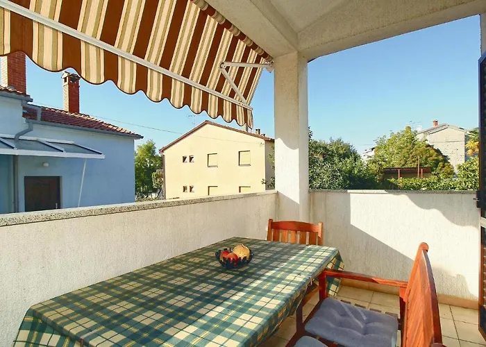 Vcemina Cr アパート *