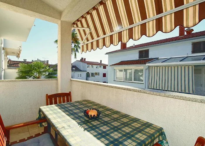 아파트 Vcemina Cr 포레치