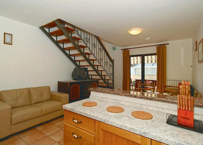 アパート Vcemina Cr *