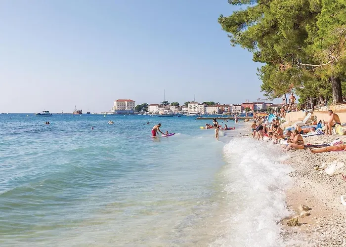 Vcemina Cr アパート ポレッチ